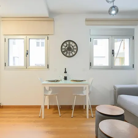 Modern Designer Steps From Canteras דירה לאס פאלמס דה גראן קנאריה